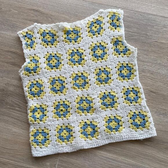 Handmade Tops - OOAK White Blue & Yellow Crochet Sleeveless Tank Women's Medium Granny 80's READ